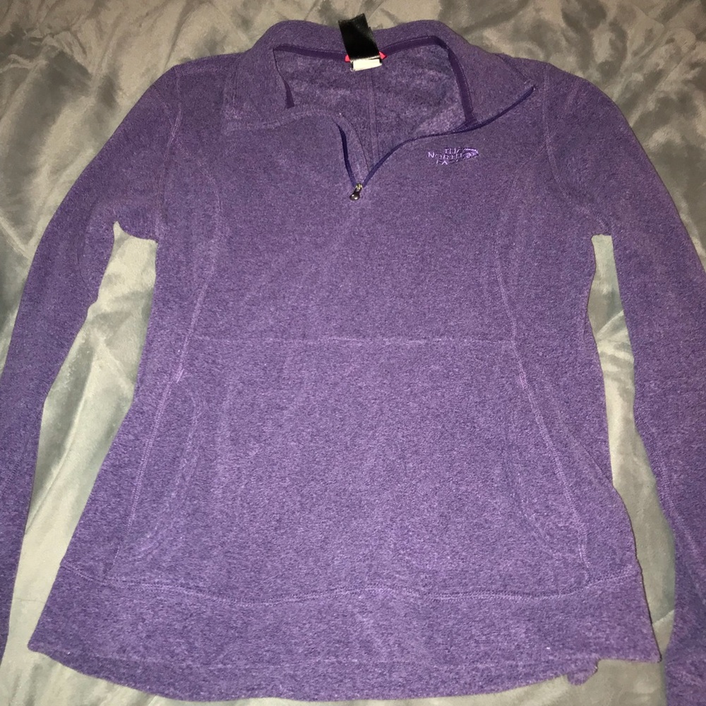 northface sweater